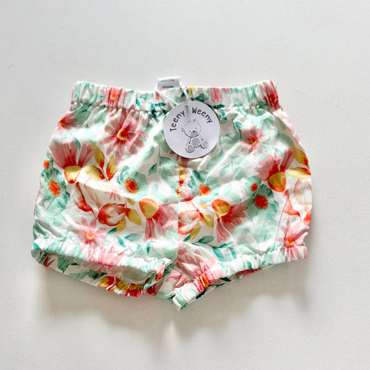 $2 BASICS - Teeny Weeny Flower Shorts, 12-18m (NEW)