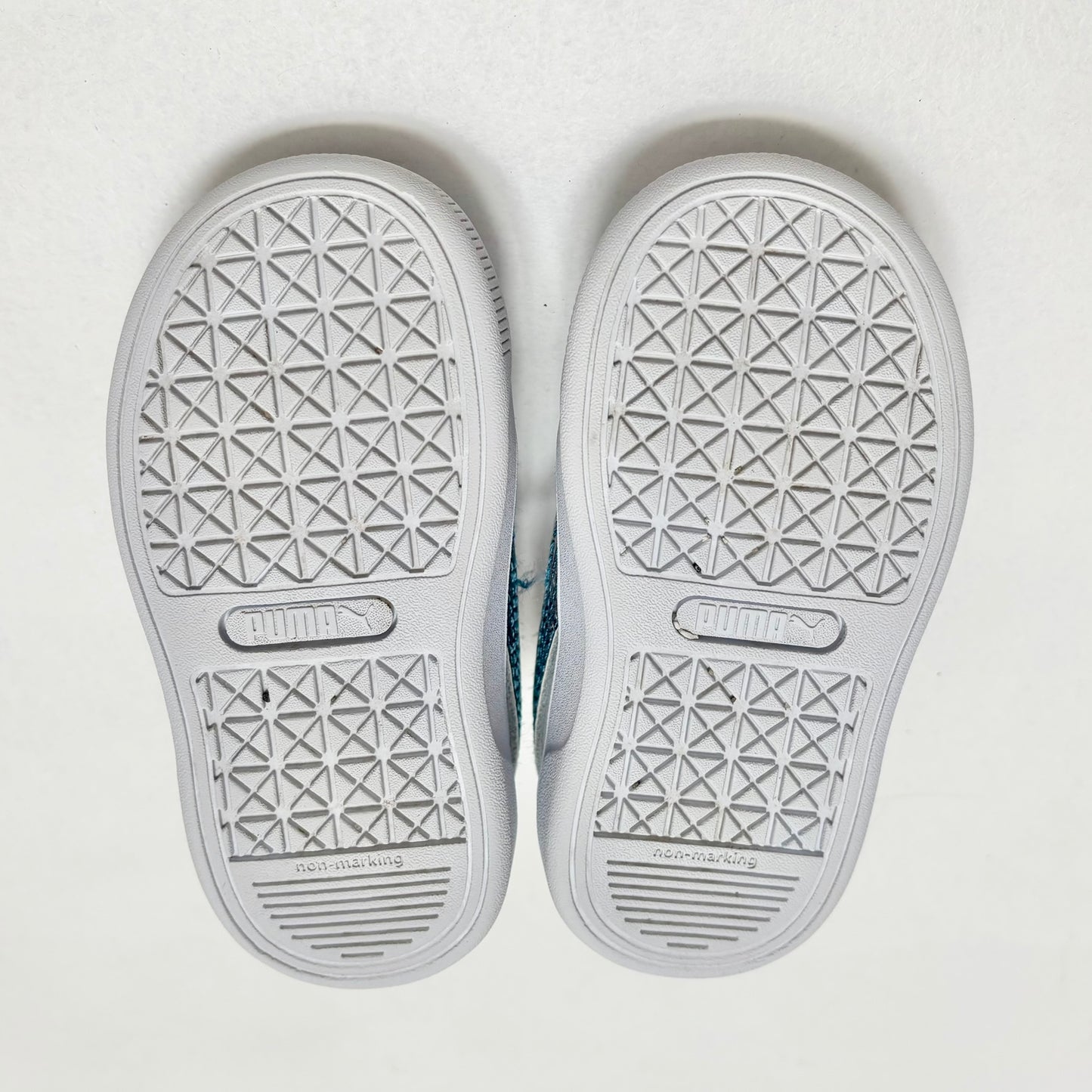 Puma Court Sneakers, US5