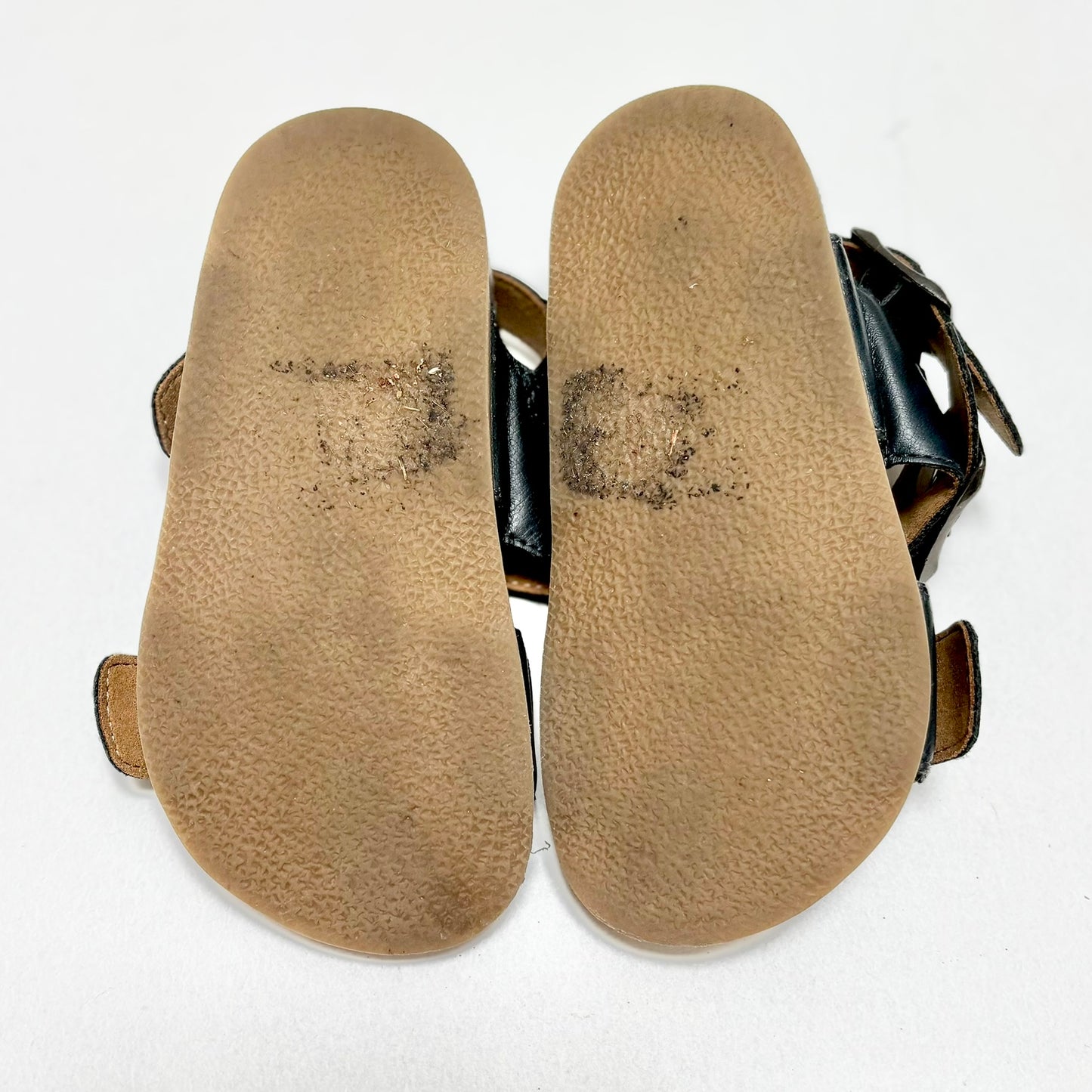 Country Road Buckle Sandals, EU25